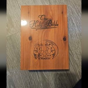 Vintage Bible Box with bible